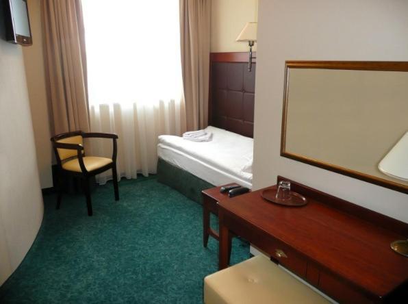 Przejazdowo Hotel Gniecki Gdansk מראה חיצוני תמונה