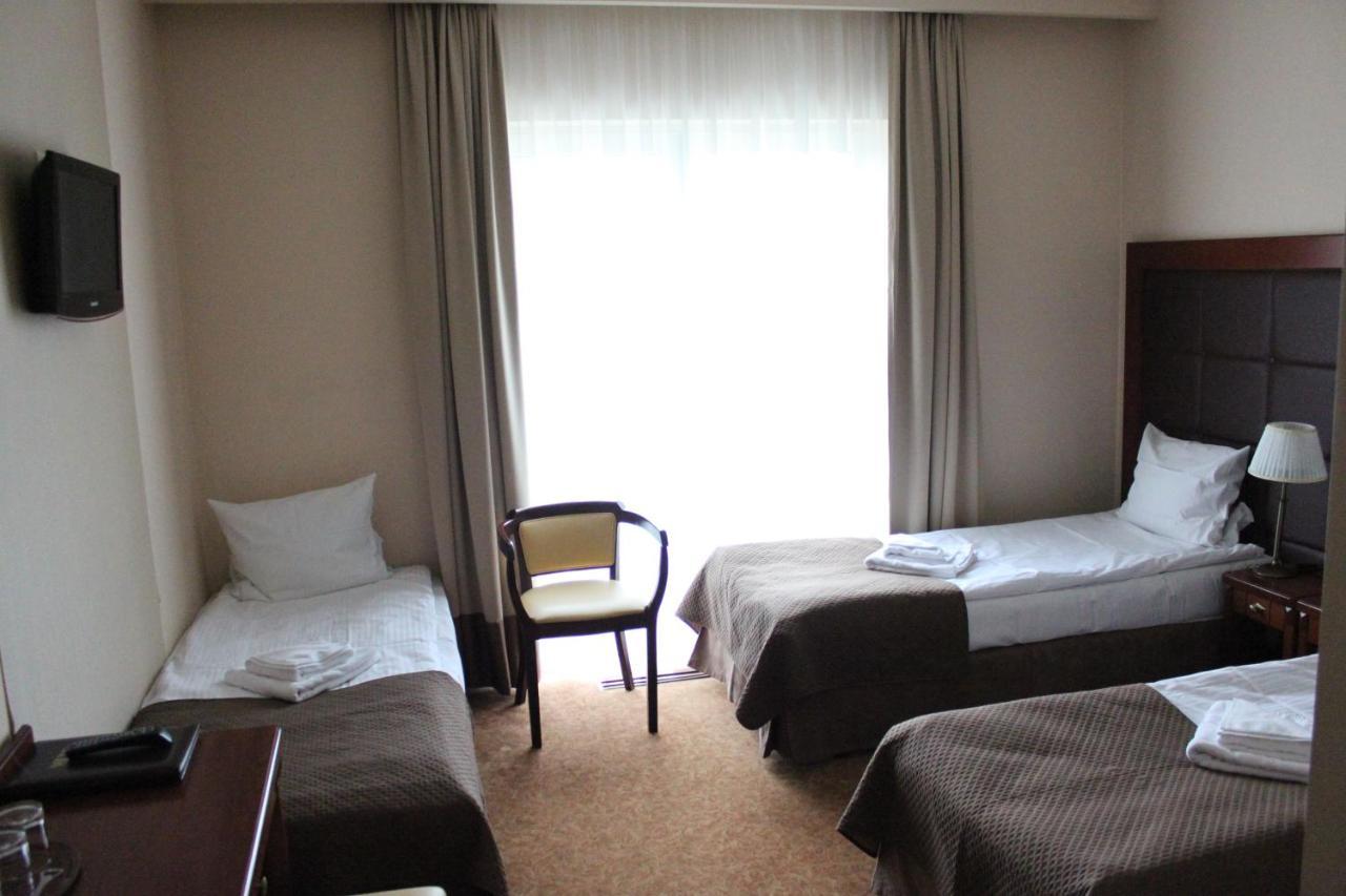 Przejazdowo Hotel Gniecki Gdansk מראה חיצוני תמונה